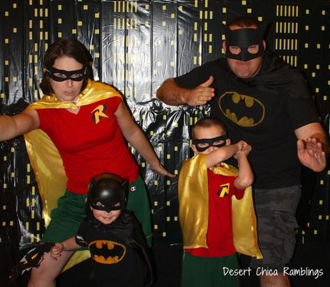 Batman and Robin Super Hero Family Costume Ideas Diy Robin Costume, Halloween Costumes Batman, Batman And Robin Costumes, Robin Girl, Diy Batman, Batman Diy, Robin Costume, Halloween Costumes For Work, Chicken Costumes