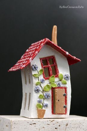 Table Lantern, Clay Fairy House, Ceramic Lantern, Pottery Houses, Air Dry Clay Projects, Clay Houses, Pottery Handbuilding, Clay Diy Projects, Diy Ceramic