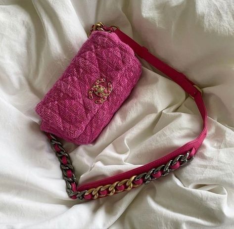 Tiny Bag, Aesthetic Bags, Pink Handbags, Dior Handbags, Bvlgari Bags, Celine Bag, Chloe Bag, Handbag Shoes, Cute Bags