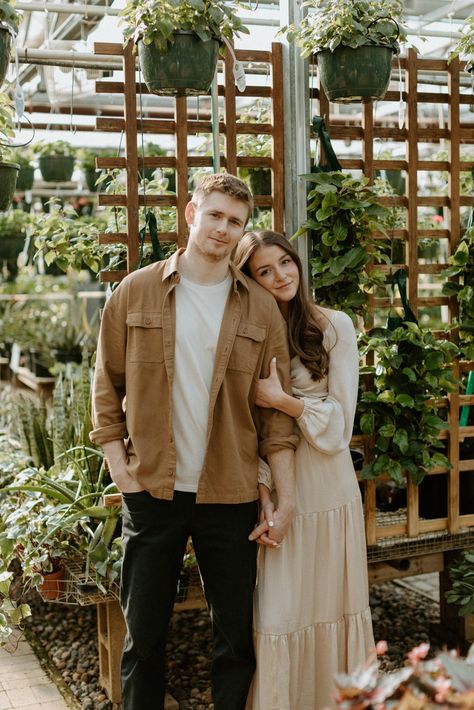 Cream Couple Outfit, Botanical Gardens Photoshoot Couples, Leach Botanical Garden Portland, Garden Photoshoot Outfit Ideas, Couple Photoshoot Botanical Garden, Plant Nursery Photoshoot Couple, Garden Engagement Pictures Outfits, Complimentary Couple Outfits, Botanical Garden Photoshoot Ideas Couple