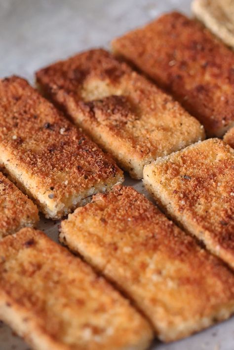 Vegan Chicken-Style Tofu Cutlets | Pasta-based Vegan Recipes Italian Tofu Recipes, Tofu Cutlets, Breaded Tofu, Chicken Strip Recipes, Vegan Italian Recipes, Tofu Chicken, Tofu Recipes Vegan, Vegetarian Chicken, Cutlets Recipes