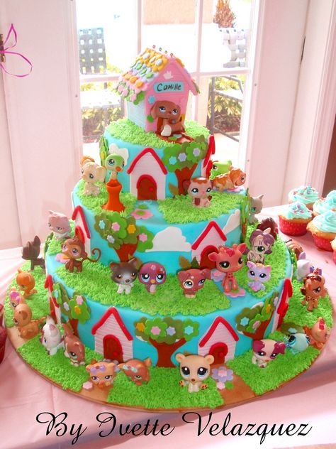 Flickr Pets Birthday Cake, Lps Cakes, Lps Houses, Rodjendanske Torte, Lps Popular, Art Cakes, Lps Toys, Lps Pets, Kids Cakes