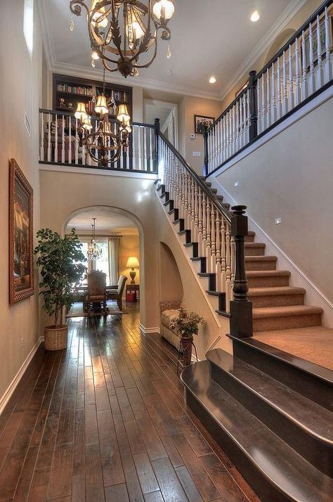 House Entree Ideas, Houses With Stairs In The Middle, Suburban Staircase, Suburban Entryway, Suburban House Interior, Suburban Interior, House Staircase, Dream Life House, Suburban House