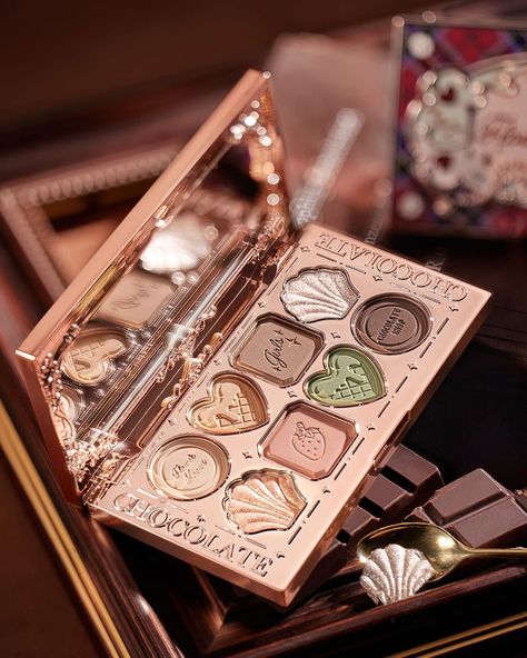 Flower Knows Chocolate Shop, Contour And Highlight, Flower Knows, Makeup Eyeshadow Palette, Couple Wedding Rings, Fancy Makeup, Chocolate Shop, Makeup Items, Colored Highlights