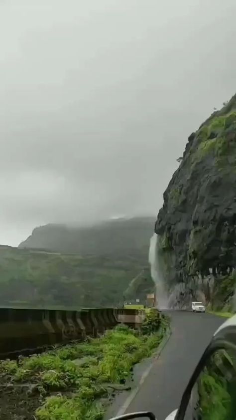 Monsoon Photography, Malshej Ghat, Mountain Vibes, Serene Nature, Amazing Nature Photography, Amazing Nature Photos, Beautiful Locations Nature, Beautiful Places Nature, Green Mountain