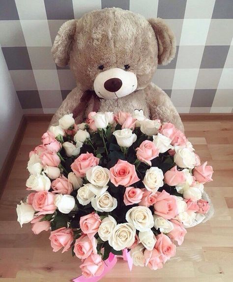 ♥ a teddy bear attached to a nice basket of flowers: valentine's, mother's day, birthday, get well... Teddy Bears With Flowers, Flower Bouquet With Teddy Bear, Teddy Bear And Roses, Teddy Bear For Girlfriend, Teddy Bear And Flowers, Teddy Bear With Flowers, Valentines Day Bears, Giant Teddy Bear, Giant Teddy