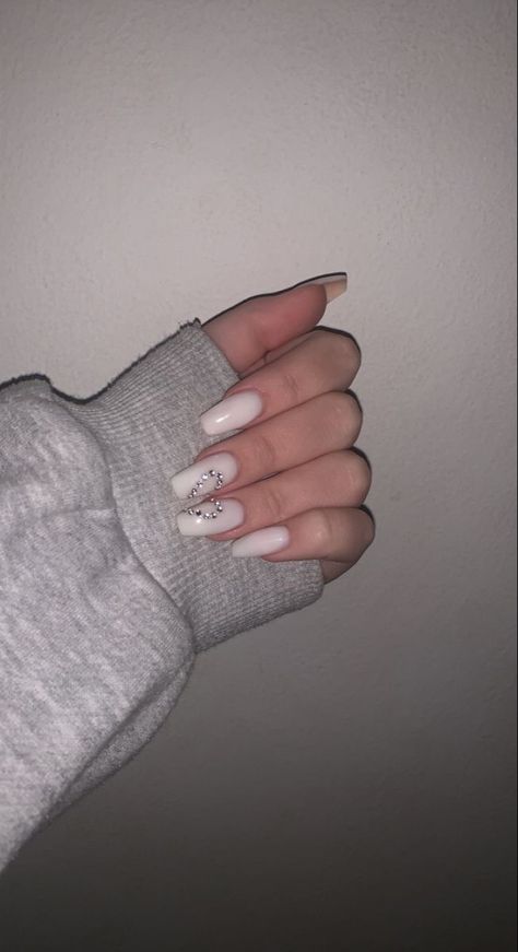 Glitter Heart Acrylic Nails, White Nails With Heart Rhinestones, Prom Nails Diamonds, White And Diamond Nails, Ballerina Nails With Rhinestones, White Nails Gems, Nail Ideas Diamonds, White Nails Diamonds, White Nails Rhinestones