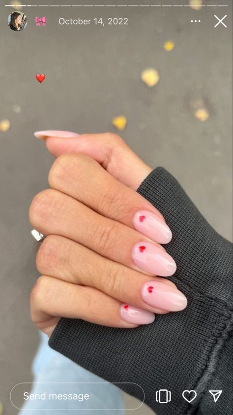 nails February Nails, Smink Inspiration, Heart Nails, Fire Nails, Valentine's Day Nails, Valentines Nails, Cute Acrylic Nails, Nude Nails, Almond Nails