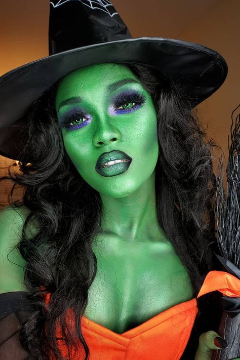 Witches Costumes For Women, Cosplay Instagram, Halloween Makeup Witch, Witch Pictures, Halloween Beauty, Witch Makeup, Halloween Eye Makeup, Horror Makeup, Halloween Makeup Inspiration