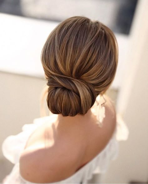 Wedding Hairstyles For Medium Hair, Wedding Hair Up, Romantic Wedding Hair, Wedding Hairstyles Bride, Bridal Hair Updo, Elegant Wedding Hair, Peinados Recogidos, Wedding Guest Hairstyles, Best Wedding Hairstyles