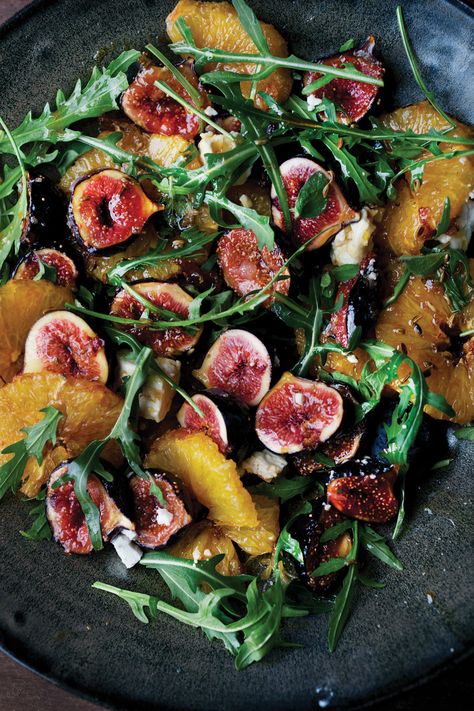 Caramelized Fig, Orange, and Feta Salad | Ottolenghi Yotam Ottolenghi Recipes, Salad Shop, Winter Salad Recipes, Ottolenghi Recipes, Fig Recipes, Yotam Ottolenghi, Winter Salad, Feta Salad, Vegetarian Food