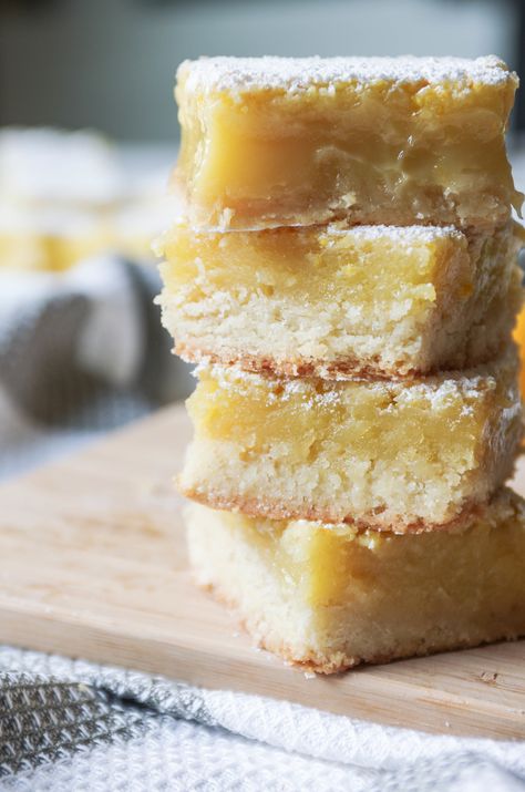 Easy Lemon Bars Weight Watchers Lemon Bars, Meyer Lemon Bars, Lemon Delicious, Lemon Squares Recipe, Joanna Gaines Recipes, Magnolia Network, Lemon Bars Easy, Lemon Bars Recipe, Lemon Squares