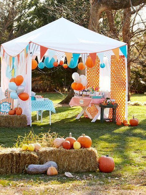 Birthday Gazebo Party Ideas, Festival Outdoor Decoration, Tent Decorations Ideas, Thanksgiving Tent Decor, Birthday Tent Ideas, Gazebo Decorating Ideas For Party, Canopy Decorations Outdoor Party, Outdoor Tent Decorations, Halloween Tent Decorating Ideas