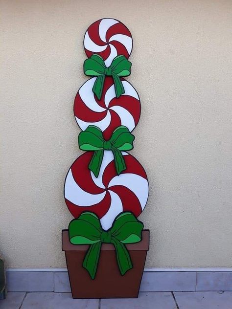 Whoville Christmas, Christmas Cutouts, Christmas Decorations Diy, Grinch Christmas Decorations, Christmas Tree Diy, Christmas Yard Art, Christmas Props, Candy Land Christmas Decorations, Candy Land Christmas Tree