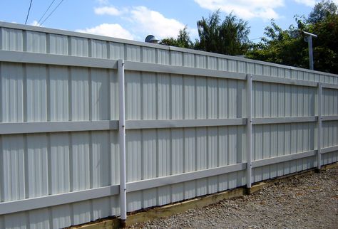 Sheet Metal Fence, Corrugated Metal Fence, Metal Fence Posts, Metal Fence Panels, Horizontal Fence, Steel Fence, Front Yard Fence, Building A Fence, Cedar Fence