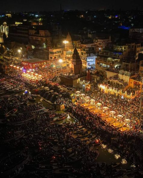 🌸✨ Happy Dev Deepawali! ✨🌸 As the spiritual city of Varanasi lights up to celebrate the gods' descent to Earth, let us join in honoring this radiant festival! 🌌🕯️ May your hearts and homes be filled with the same warmth, light, and divine blessings that illuminate the ghats of the Ganges. This Dev Deepawali, let’s celebrate by: Lighting up our lives with kindness and compassion 🙏 Reflecting on inner peace and strength 🧘‍♀️🧘‍♂️ Cherishing time with family and friends 🤗✨ May the divine energ... Dev Deepawali, Humble Quotes, Kindness And Compassion, Varanasi, The Divine, Inner Peace, Our Life, Spirituality, Festival