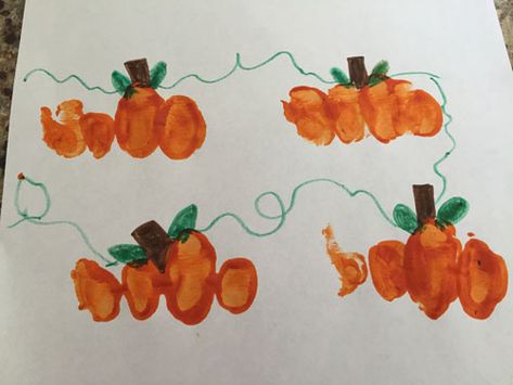 Fall Craft Kids, Handprint Pumpkin, Pumpkin Patch Craft, Preschool Crafts Fall, Painting Pumpkins, Fall Preschool Activities, Pumpkin Template, 4th July Crafts, Easy Fall Crafts