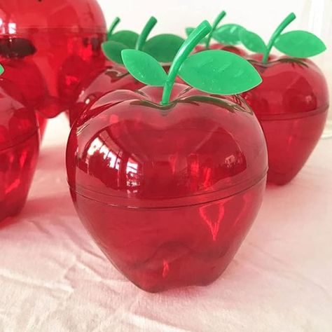 Amazon.com: Healvian 24PCS Plastic Cookie Jar Apple Shape Candy Jar Chocolate Box Plastic Filled Bobbing Apple Containers Red Apple Favor Container for Party Wedding Christmas Tree Decorations: Home & Kitchen Apple Theme Parties, Apple Container, Wedding Christmas Tree, Apple School, Fruit Birthday Party, Clear Cookies, Apple Christmas, Fruit Birthday, Wedding Candy Boxes