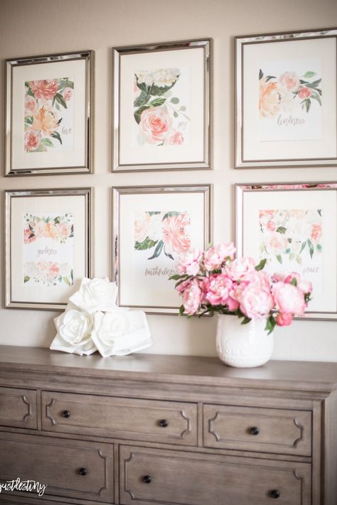 Spring Bedroom Decor Ideas, Spring Bedroom Decor, Floral Bedroom Decor, Glam Wall Decor, Cozy Glam, Eclectic Decor Bedroom, Diy Gallery Wall, Spring Bedroom, Floral Bedroom