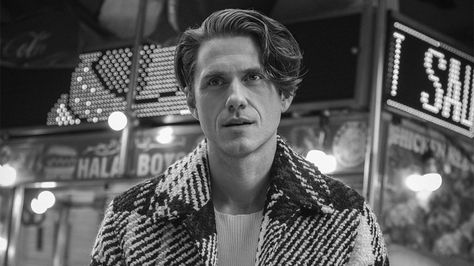 Aaron Tveit on His Broadway Return in ‘Moulin Rouge! The Musical’ – Variety Aaron Tveit Moulin Rouge, Moulin Rouge Broadway, Moulin Rouge The Musical, Steven Spielberg Movies, Penn Badgley, Aaron Tveit, Bad Romance, Lin Manuel Miranda, Lin Manuel