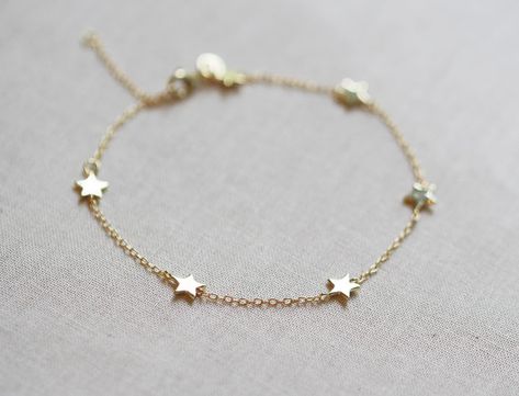 Silver Star Bracelet, Lunar Jewelry, Deer Jewelry, Star Bracelet, Delicate Chain, Cute Bracelets, Dainty Jewelry, Silver Stars, Modern Jewelry