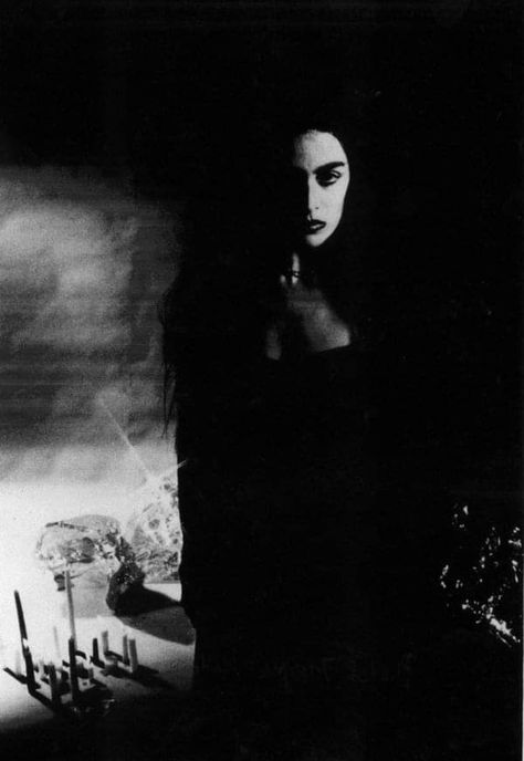 Diamanda Galas, Punk Rock Girls, Sanctum Sanctorum, Boring People, Vampire Stories, Vampire Art, Dream Pop, Avicii, Metal Girl