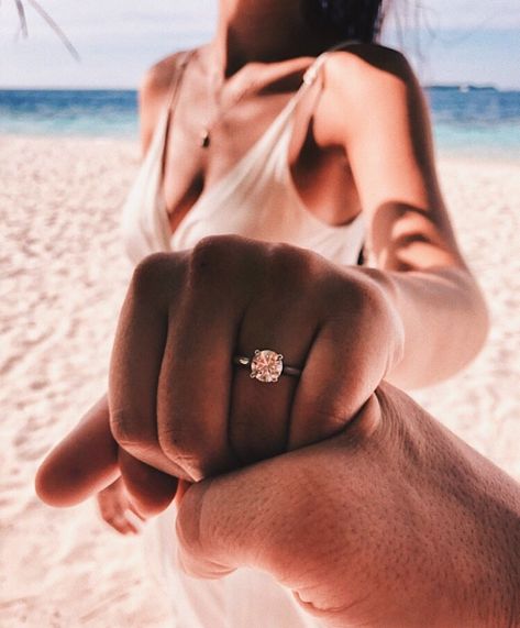 Engagement Announcement Photos, Couple Engagement Pictures, Engagement Pictures Poses, Big Board, Fashion Pics, Beauty Inspo, Engagement Announcement, Dream Engagement, Dream Engagement Rings