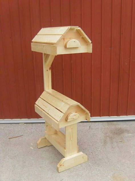 Saddle Stand Diy, Horse Tack Diy, Horse Tack Rooms, Saddle Racks, Saddle Stand, Diy Horse Barn, Saddle Rack, Toy Barn, Horse Crafts