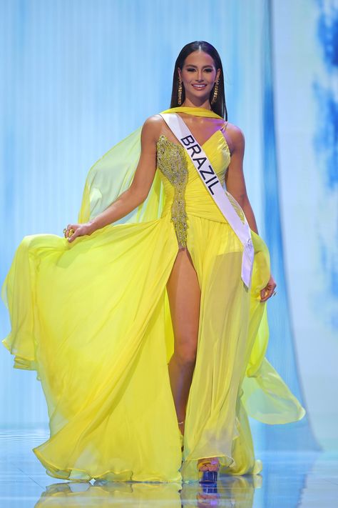 Miss Universe 2023, Body Features, No One Is Perfect, Miss Usa, Miss Universe, Evening Gowns, Brazil, Universe