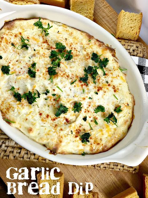 Olla-Podrida: Garlic Bread Dip Bread And Dip Recipes, Dip Night Ideas Savory, Sides For Italian Food, Italian Bread Dip, Dips For Breads, Dips With Bread, Italian Cheese Dip, Beer Bread Dip, Italian Dips Appetizers