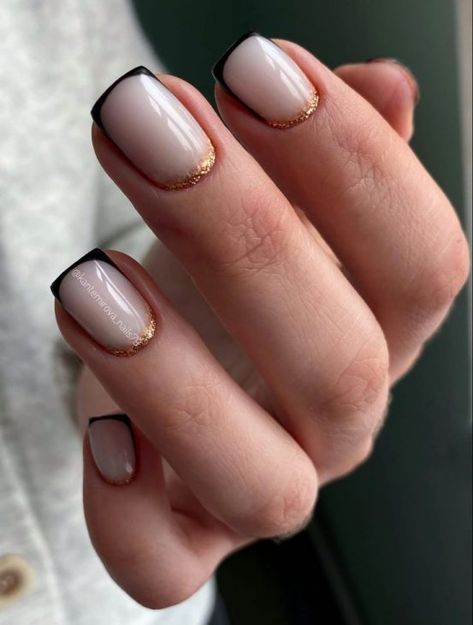 20 Stunning Fall Dip Nails Ideas for 2024: Matte, Green, Brown, Short, Almond, and More Dip Nails Ideas, Fall Dip Nails, Fall Dip, Elegant Wedding Nails, Fashion Outfits Dresses, Milky Nails, Sunflower Nails, Dip Nails, Short Almond