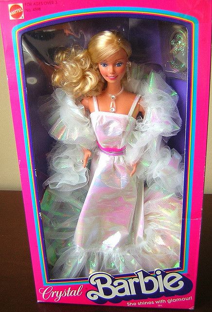 CRYSTAL BARBIE 1983. When Barbie was classy. Ummm... Totally had this Barbie. I remember this out fit @Carolyn Levine, do you? :) Crystal Barbie, 1980s Barbie, Barbie 80s, 1980s Childhood, Im A Barbie Girl, 80s Toys, 90s Childhood, Pink Box, Barbie I