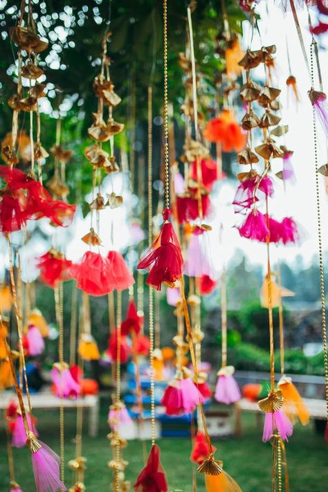 A colorful Indian wedding with so many outfit changes Colorful Indian Wedding, Colorful Decorations, Wedding Ceremony Ideas, Rustic Wedding Decorations, Mehndi Decor, Offbeat Bride, Indian Wedding Ceremony, Desi Wedding, Dehradun