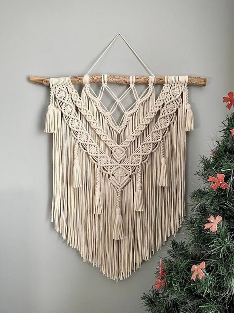 Macrame Wall Hanging -  is a really unique piece of wall art that will create an instant focal point in any room. It could be a great gift idea. A beautiful macrame backdrop will be a great wall decor for any room of your house. It is made of 100% cotton rope. Macrame hangs on real wood from the forest. Size S: 60 x 90 cm (23.6x35.4 in) NOTE: This item is made to order. The wooden dowel will be different, but also natural and beautiful. If you are looking for something special, please feel free Cortina Macrame, Tapestry Macrame, Rope Macrame, Macrame Headboard, Macrame Backdrop, Dorm Wall Decor, Macrame Wall Hanging Diy, Macrame Wall Hanging Patterns, Crochet Wall Hangings