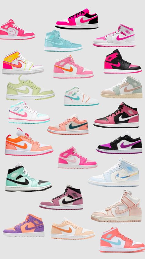 JORDANS 😋😋 Jordan Shoes List, Jordans Outfits, Cute Converse Shoes, Cute Converse, Pretty Sneakers, Outfits Preppy, Back To School Shoes, Trendy Shoes Sneakers