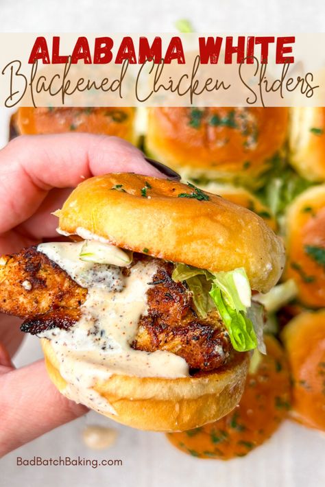 Yay Recipes, Bacon Crackers, Easy Sandwiches, Sausage Puffs, Yummy Wraps, Sliders Recipes Chicken, Bbq Chicken Sliders, Batch Baking, Restaurant Copycat Recipes