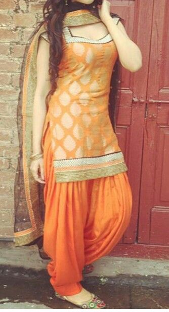 @kiransangha44 ♡                                                                                                                                                      More Patiala Dress, Patiala Suit Designs, Patiyala Dress, Maharani Designer Boutique, Patiala Salwar Suits, Punjabi Fashion, Designer Punjabi Suits, Punjabi Outfits, Indian Designer Suits