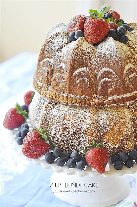 This 7 Up Bundt cake is so pretty and delicious. A great flavor and texture. 7 Up Cake, Nothing Bundt Cakes, 7 Up, Pound Cakes, Bundt Cakes Recipes, Cake Wedding, Bundt Cakes, Elegant Cakes, Pie Cake