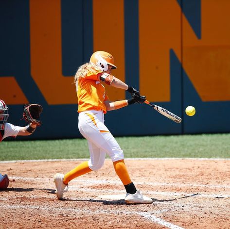 Tennessee Softball, Preppy Softball, Softball Aesthetic, Baseball Project, Softball Pics, Softball Hitting, Custom Softball Jerseys, College Softball, Softball Workouts