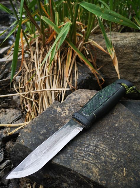 Mora Garberg, Mora Knife, Bushcraft Tools, Knife Knowledge, Mora Knives, Mini Knife, Belt Knife, Bushcraft Knife, Bushcraft Camping