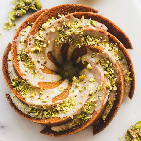 Bundt Cake Pistachio, Cardamom Bundt Cake Recipes, Cardamom Pistachio Cake, Pistachio Cardamom Cake, Nordic Ware Bundt Pan Recipes, Pistachio Bundt Cake Recipes, Cake Recipes Bundt, Spring Bundt Cake, Cardamom Bundt Cake