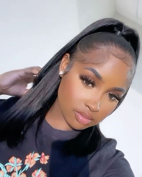 Medium Hair Ponytail, Half Ponytail, Cute Ponytails, Hair Laid, Medium Length Hair, Half Up Half Down Hair, The Ear, Natural Hairstyles, Wig Styles