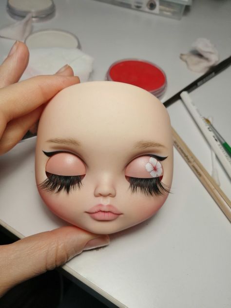 Blythe Eyelids Art, Blythe Face Up, Blythe Eyelids, Blythe Makeup, Blythe Face, Vintage Fortune Teller, Blythe Custom, Clay Baby, Doll Makeup