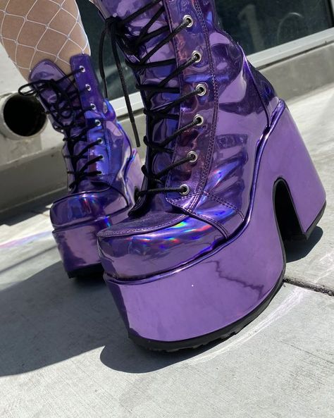 Demonia purple platform boots ~.~ Demonia Shoes Outfit, Purple Platform Boots, Hangout Festival, Rave Wonderland, Demonia Boots, Purple Holographic, Coco Chanel Mademoiselle, Purple Boots, Demonia Shoes