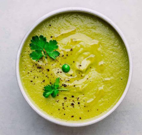 Instant Pot Pea Soup Instant Pot Pea Soup, Ham Bone Soup, Green Pea Soup, Green Chili Pork, Pea Soup Recipe, Ham Bone, Instant Pot Soup Recipes, Instant Pot Soup, Pea Soup