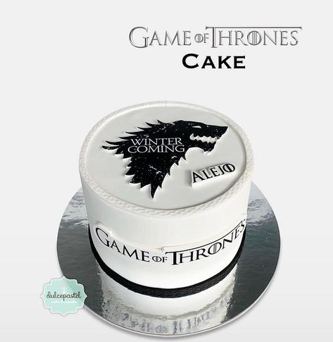 Torta de Game Of Thrones en Medellín by Giovanna Carrillo Game Of Thrones Cake Ideas, Santiago Cake, Game Of Thrones Birthday Cake, Game Of Thrones Birthday, Game Of Thrones Cake, Celebration Desserts, Whiskey Cake, Candy Birthday Cakes, Bakery Business Cards