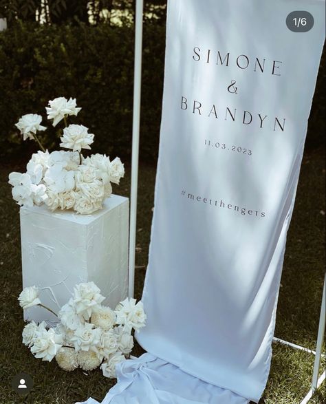 Stone Wedding Sign, Linen Seating Chart, Wedding Wishlist, Dream Wedding Reception, Wedding Stone, Simple Engagement, Wedding 2024, Wedding Table Settings, Wedding Mood Board