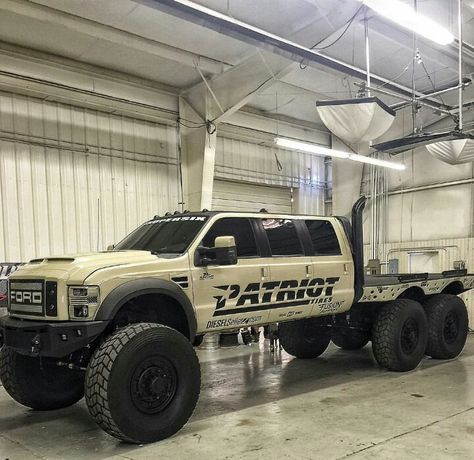 Super six Truk Ford, Xe Porsche, Diesel Brothers, Truck Accessories Ford, 6x6 Truck, Chevy Diesel Trucks, Ranger Truck, Ford Ranger Truck, Jacked Up Trucks