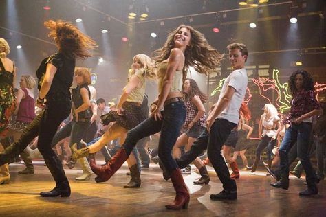 80's country dancing Julianne Hough Footloose, Footloose Movie, Footloose 2011, Kenny Wormald, Country Line Dancing, Isadora Duncan, Red Cowboy Boots, Country Line, Barn Dance