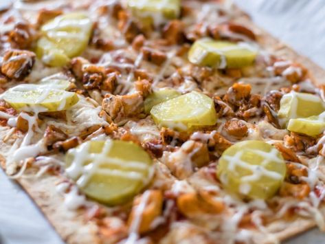 Pickle Flatbread, Garlic Knot Crust Pickle Pizza With Feta Sauce, Bbq Pork Flatbread Pizza, Garlic Ranch Pickle Pizza, Hot Honey Flatbread Pizza, Dill Pickle Flatbread Pizza, Beef Pizza, Bbq Pork Recipes, Barbecue Pulled Pork